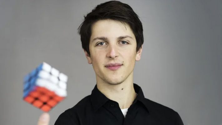 فیلیکس زمدگز کیست